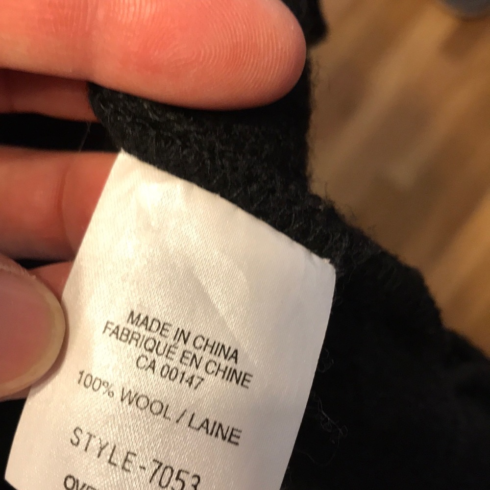 100% Wool Splendor Vest - Picture 8 of 9